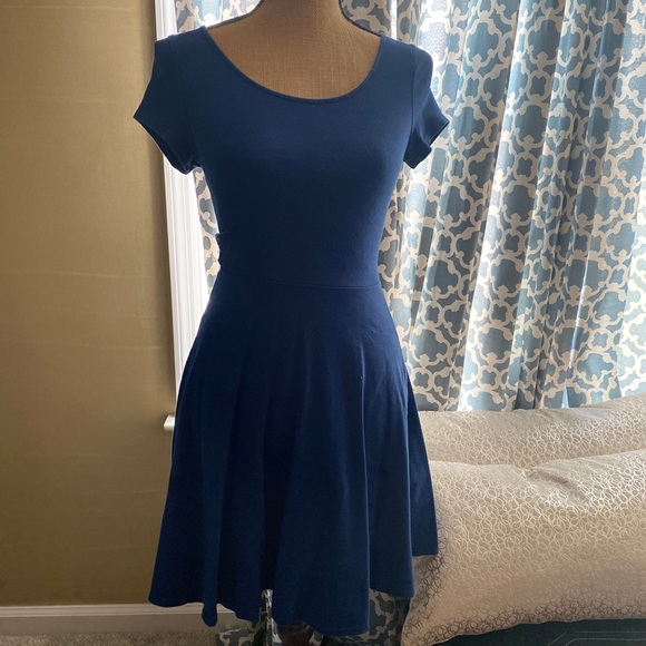 BEAUTIFUL dress! - Picture 1 of 2